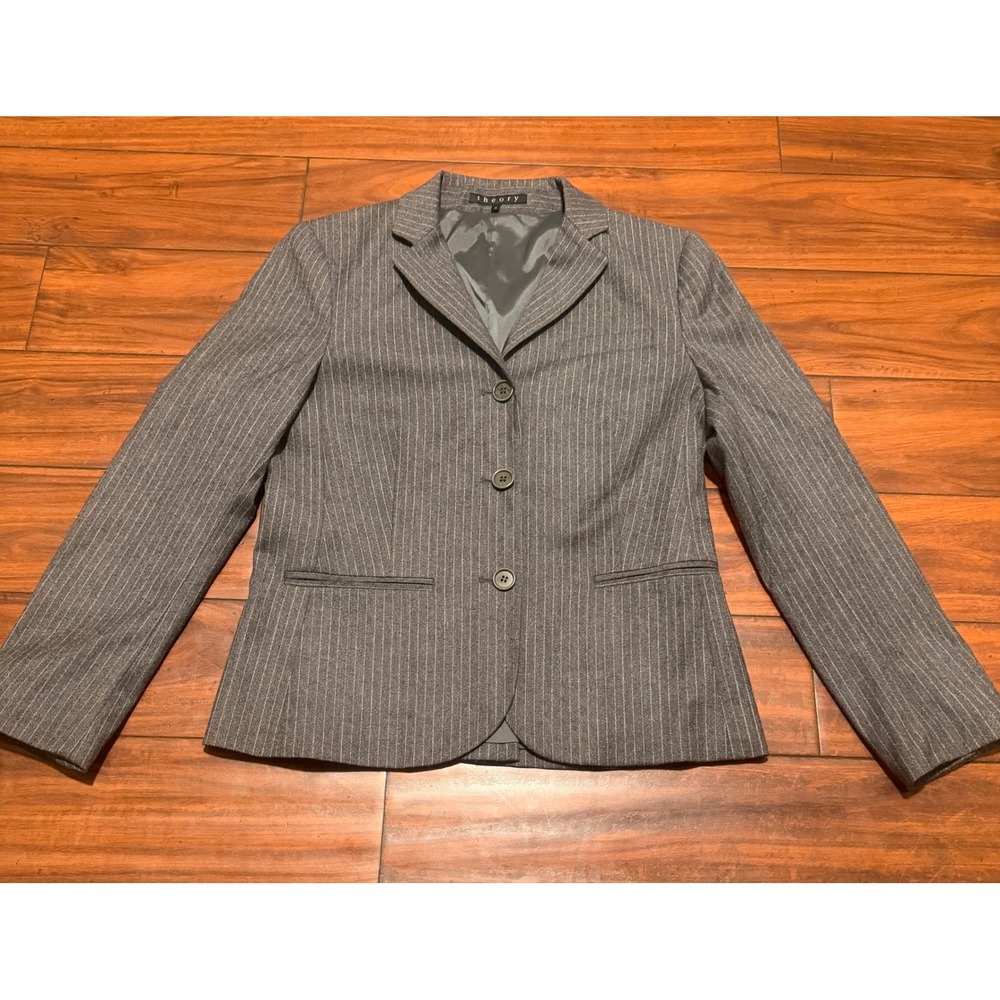 Theory Grey Pinstripe‎ Wool Blazer Jacket 3-Button Made in USA Size 4